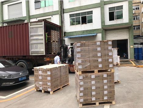 日夜趕工，只為白色液體硅膠“發(fā)貨”